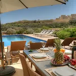 Dar Il-wied * Għarb