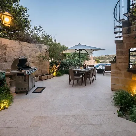 فيلة Dar Il-wied Għarb