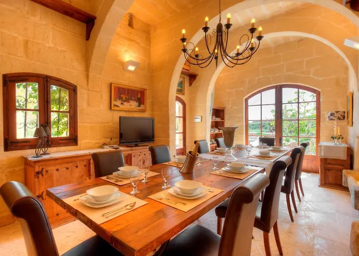 Villa Dar Il-wied Għarb