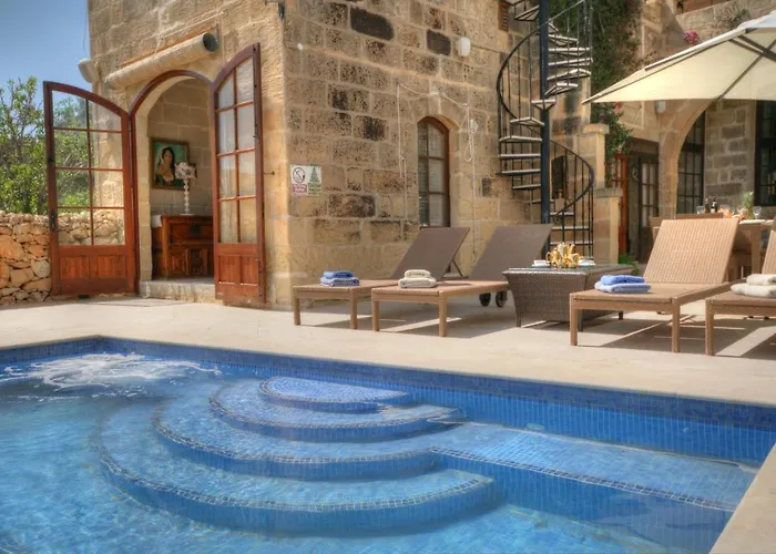 Dar Il-wied * Għarb